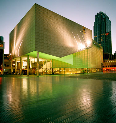 schouwburg exterieur